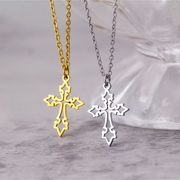 ⚜️[𝟯/$𝟭𝟴]⚜️NEW Filigree Cross Stainless Steel Necklace - Picture 4 of 11